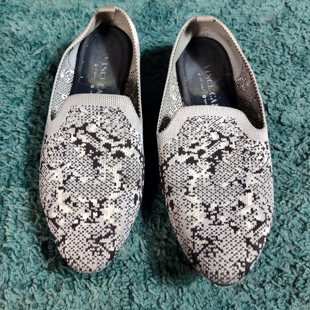 Vince Camuto Gray Snakeskin Loafer Flats 7.5M - Picture 4 of 13